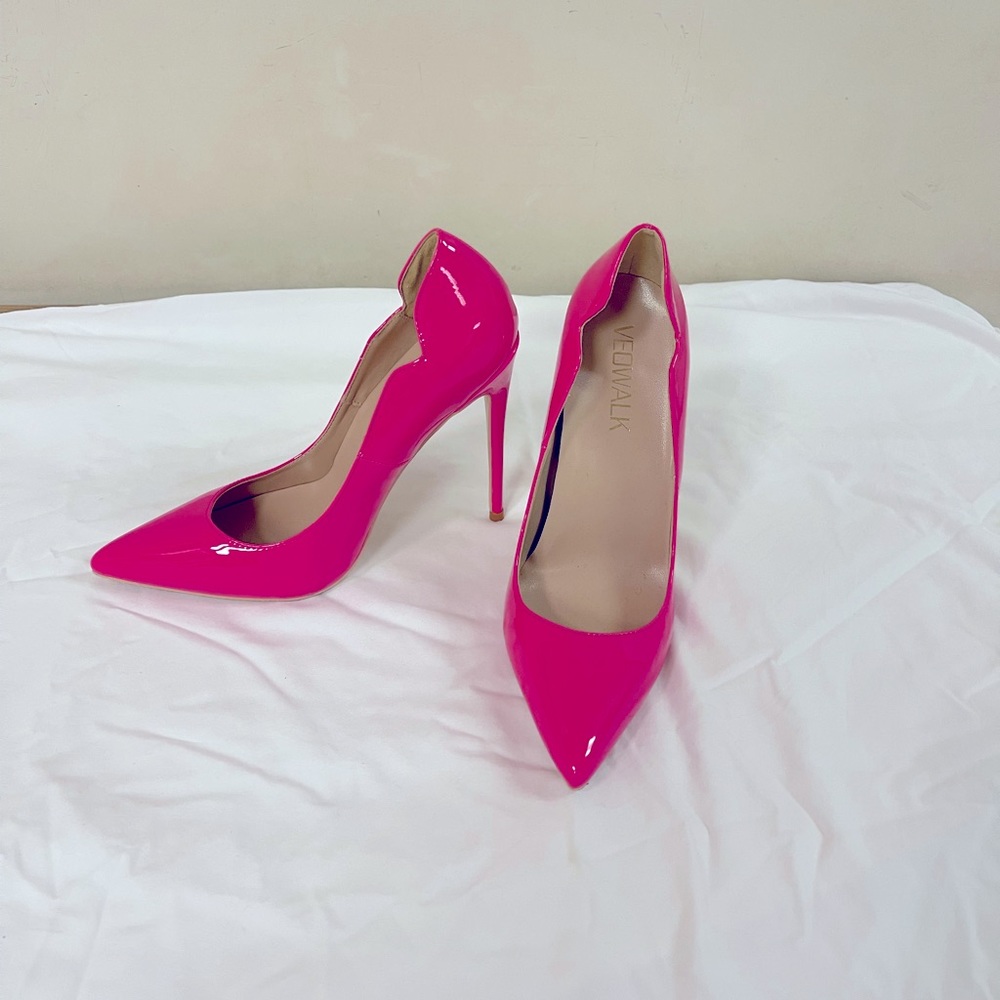 Stiletto Heels in Hot Pink